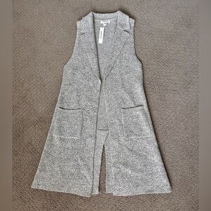 Monteau Women’s Beige Long Vest